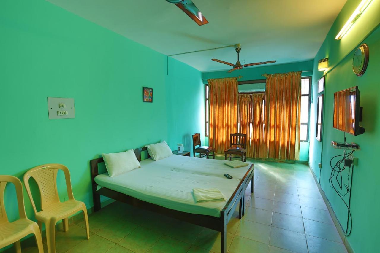 Hotel Orfil Calangute Zewnętrze zdjęcie