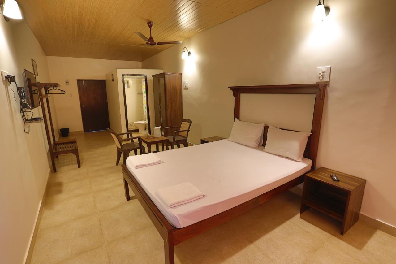 Hotel Orfil Calangute Zewnętrze zdjęcie